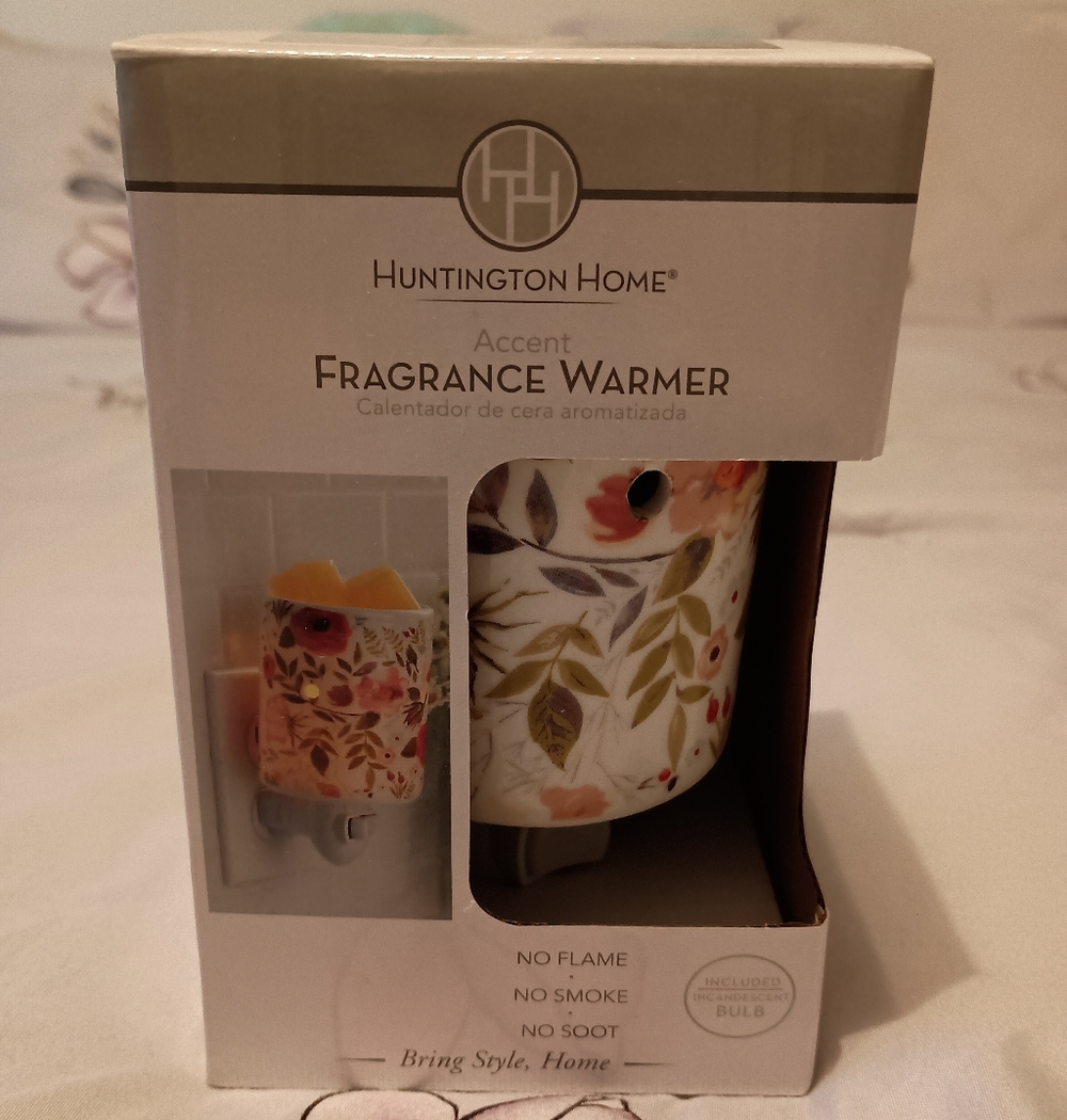NIB Huntington Home Floral Accent Fragrance Wax Warmer & Nightlight
